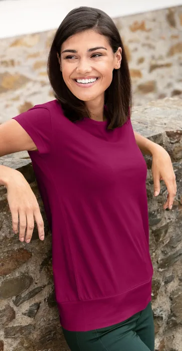 T-shirt da donna alla moda, fucsia